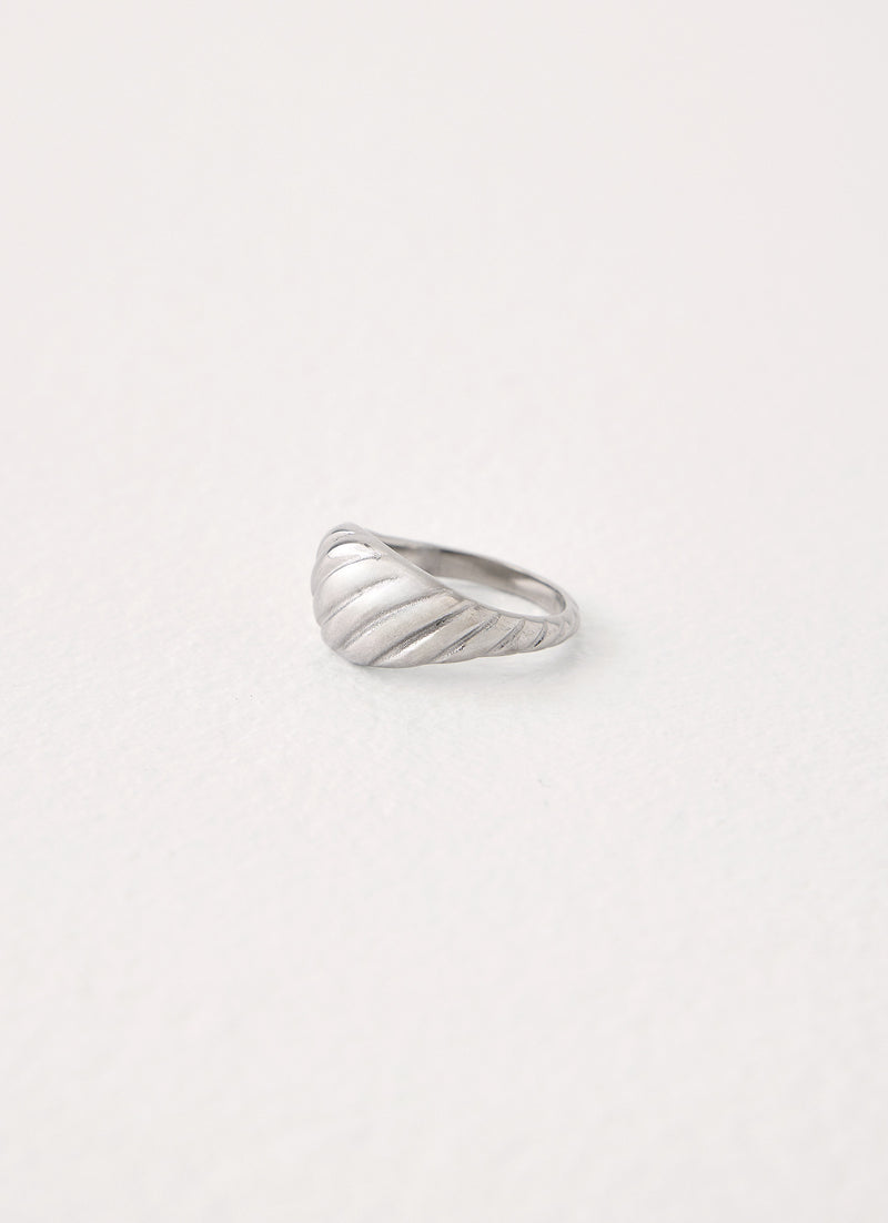Silver Temptress Ring - Silver