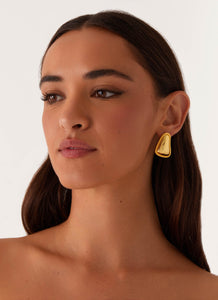 Eyes On The Prize Earrings - Gold