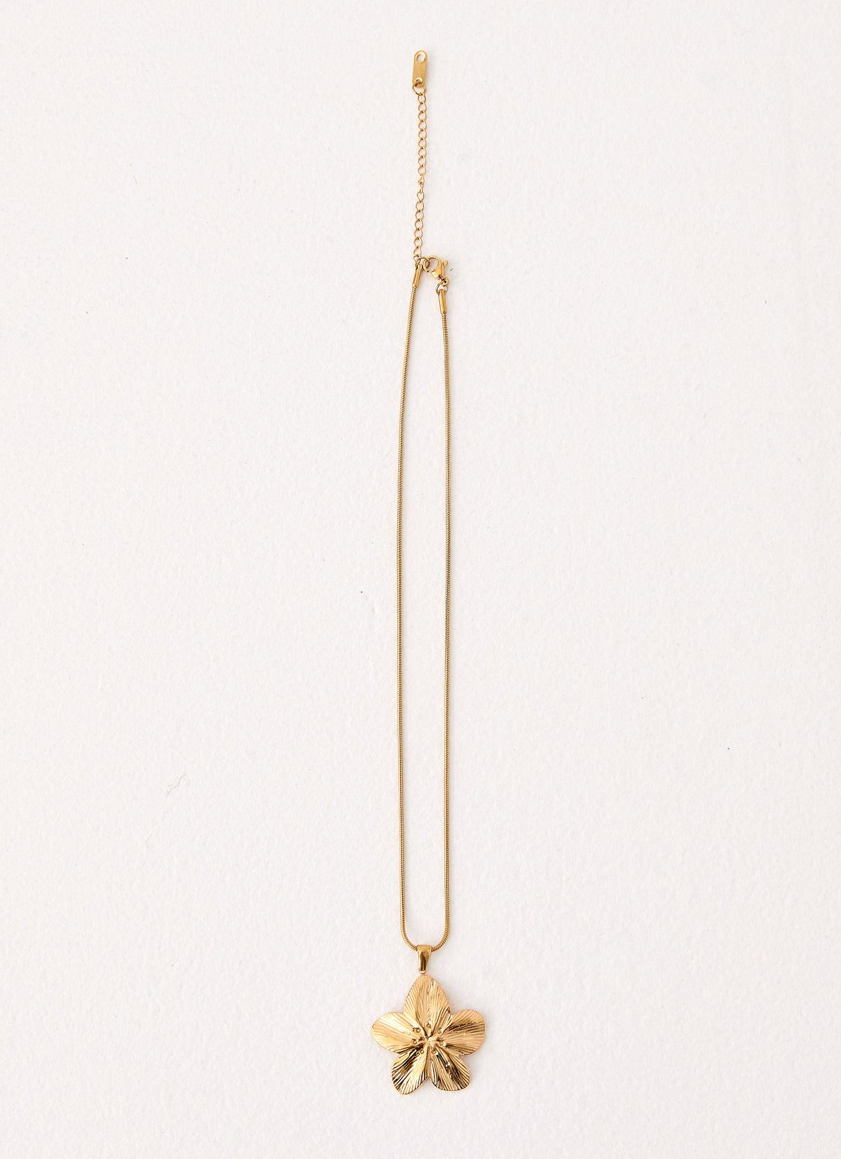 Hibiscus Gold Necklace - Gold