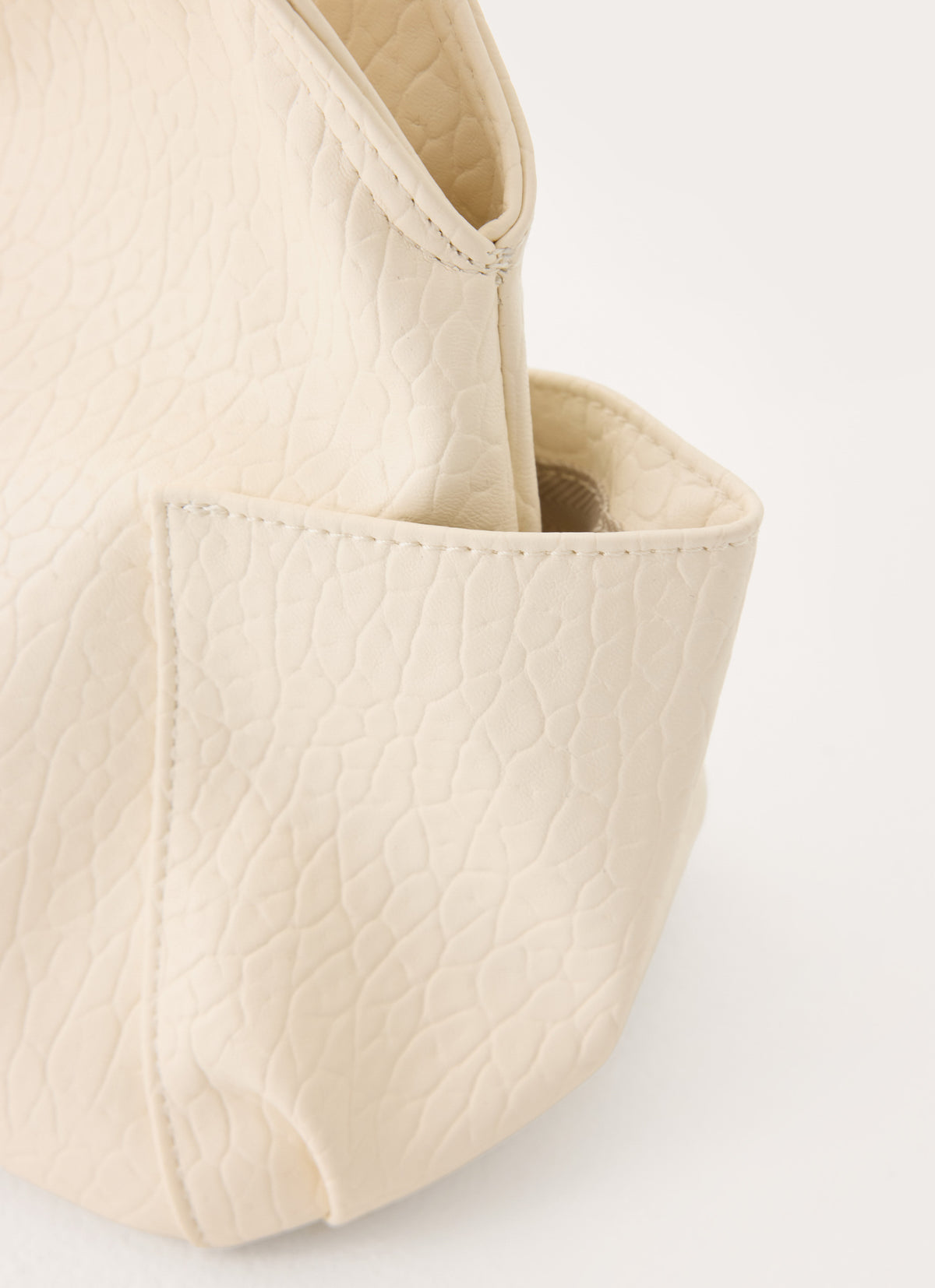 Lorelai Handbag - Cream