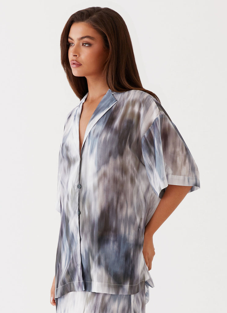 Womens Fight The Feeling Oversized Shirt in the colour Gloom in front of a light grey background