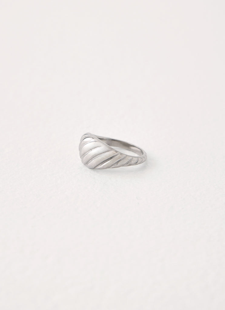 Silver Temptress Ring - Silver