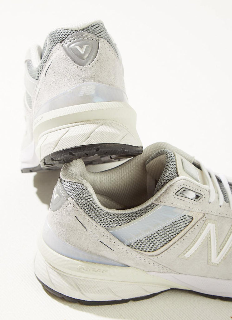 W990NA5 sneaker - Light Grey - Peppermayo