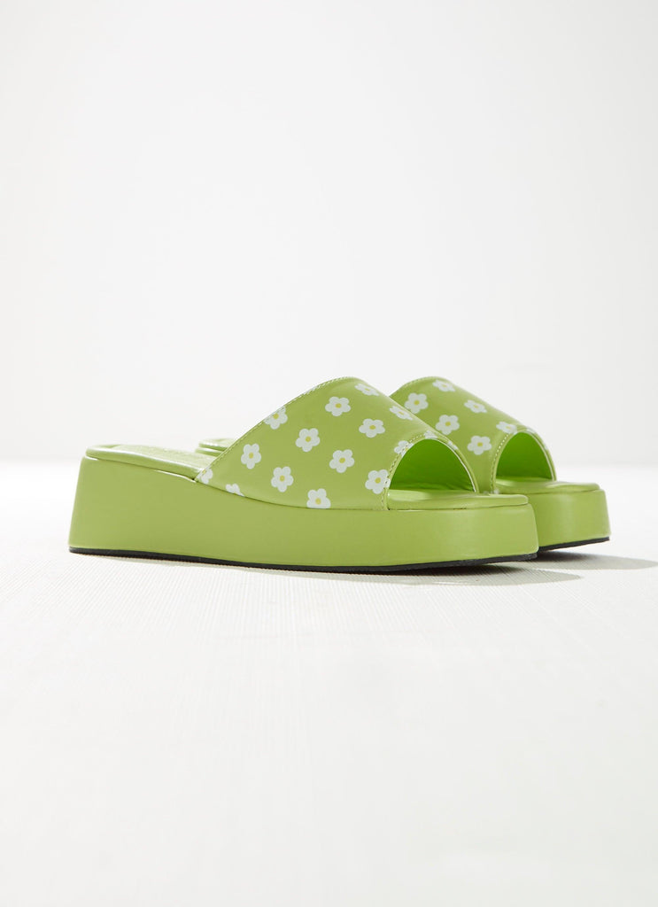 Daisy Chain Mule - Lime Daisy - Peppermayo