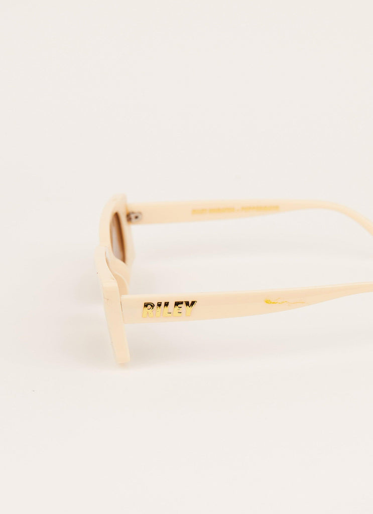 Join the Holiday Sunglasses - Ivory - Peppermayo
