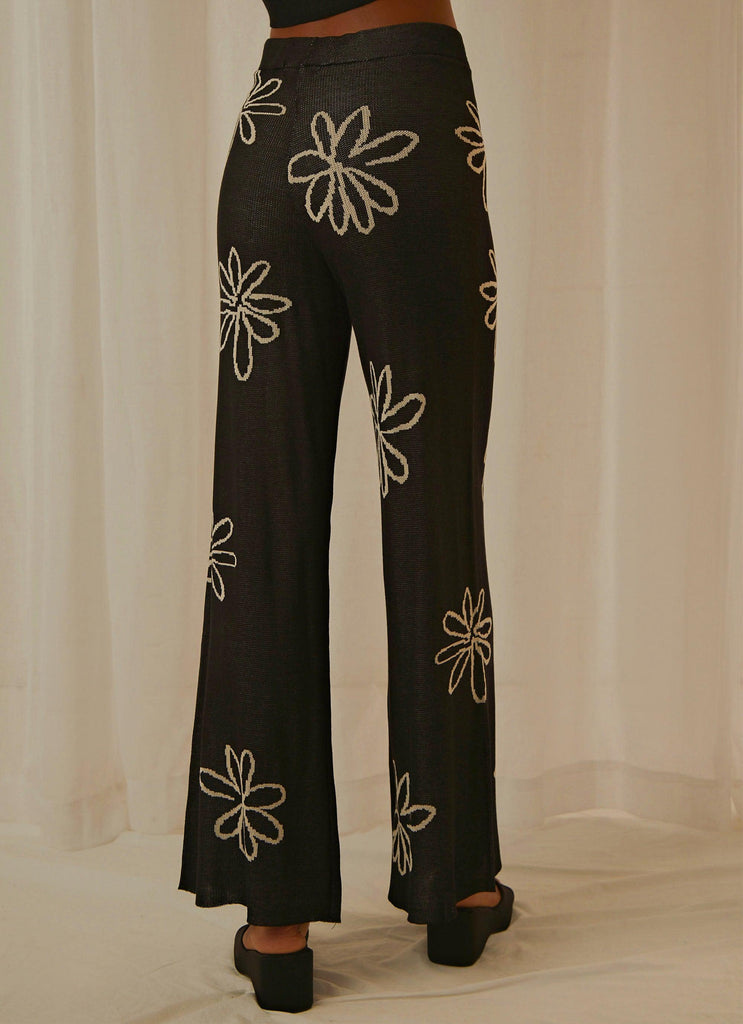 Floral Takeover Knit Pants - Black - Peppermayo