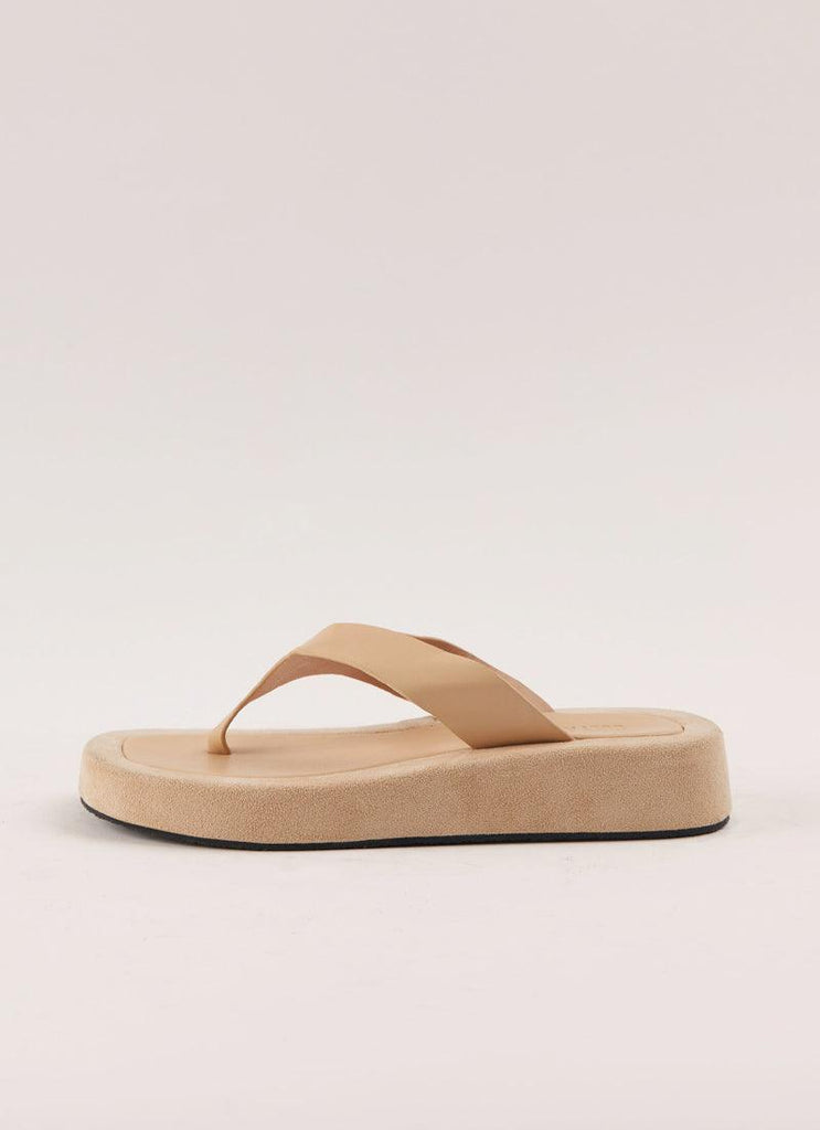 Style Muse Sandals - Beige - Peppermayo